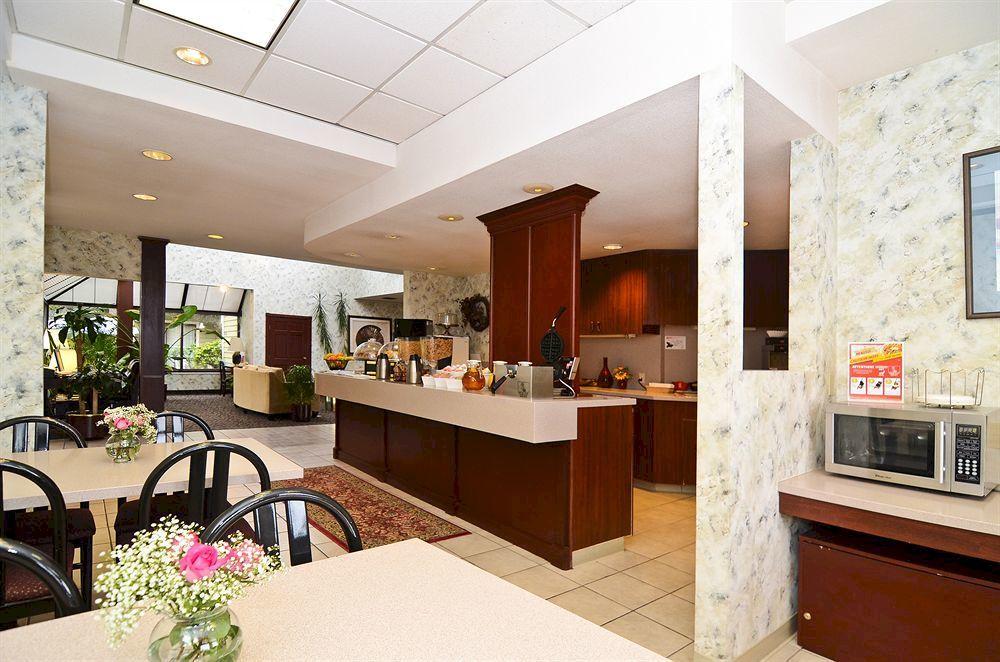 Ponderosa Inn غريشام المظهر الخارجي الصورة