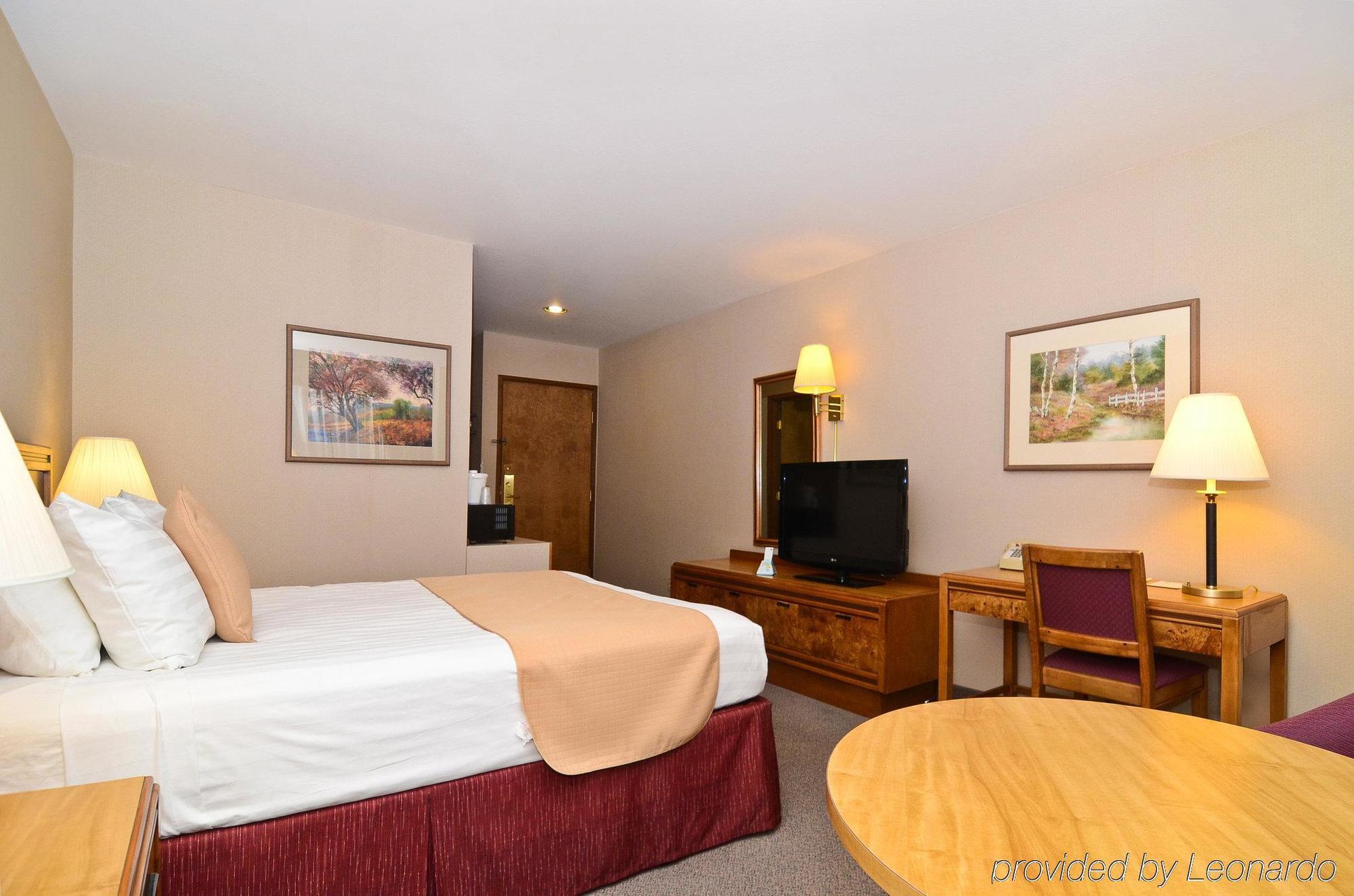Ponderosa Inn غريشام الغرفة الصورة
